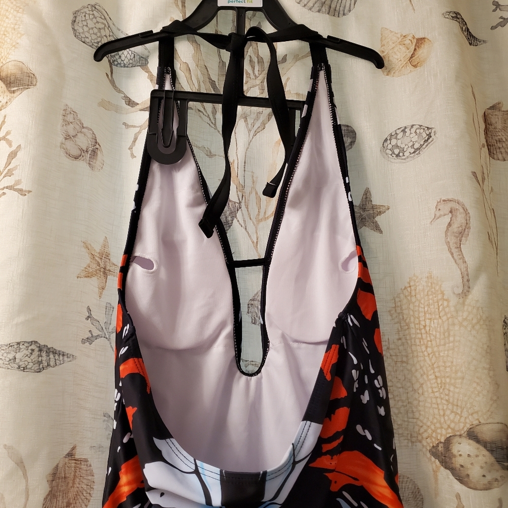 Butterfly Print Halter One Piece Swimsute - Picture 7 of 7
